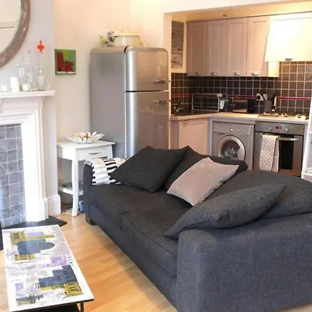 Apartamento Trendy 2Bd Flat In West Hampstead Londres Exterior foto