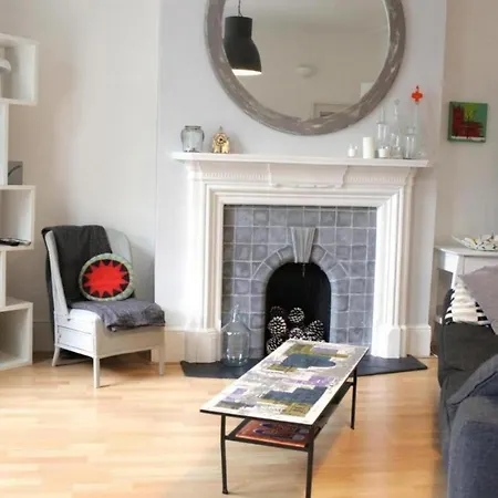Apartamento Trendy 2Bd Flat In West Hampstead Londres Exterior foto